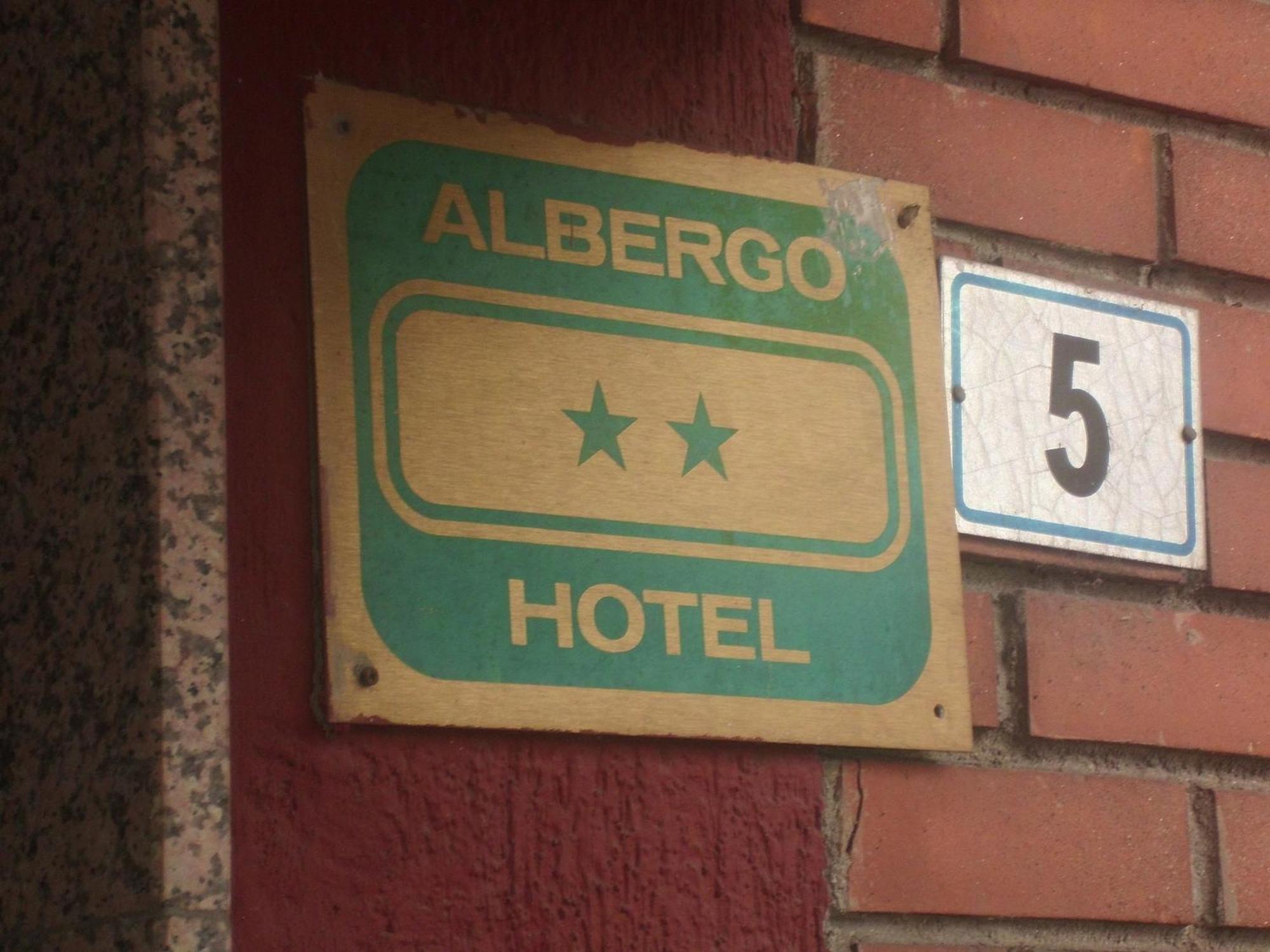 Hotel Lombardia Seveso المظهر الخارجي الصورة