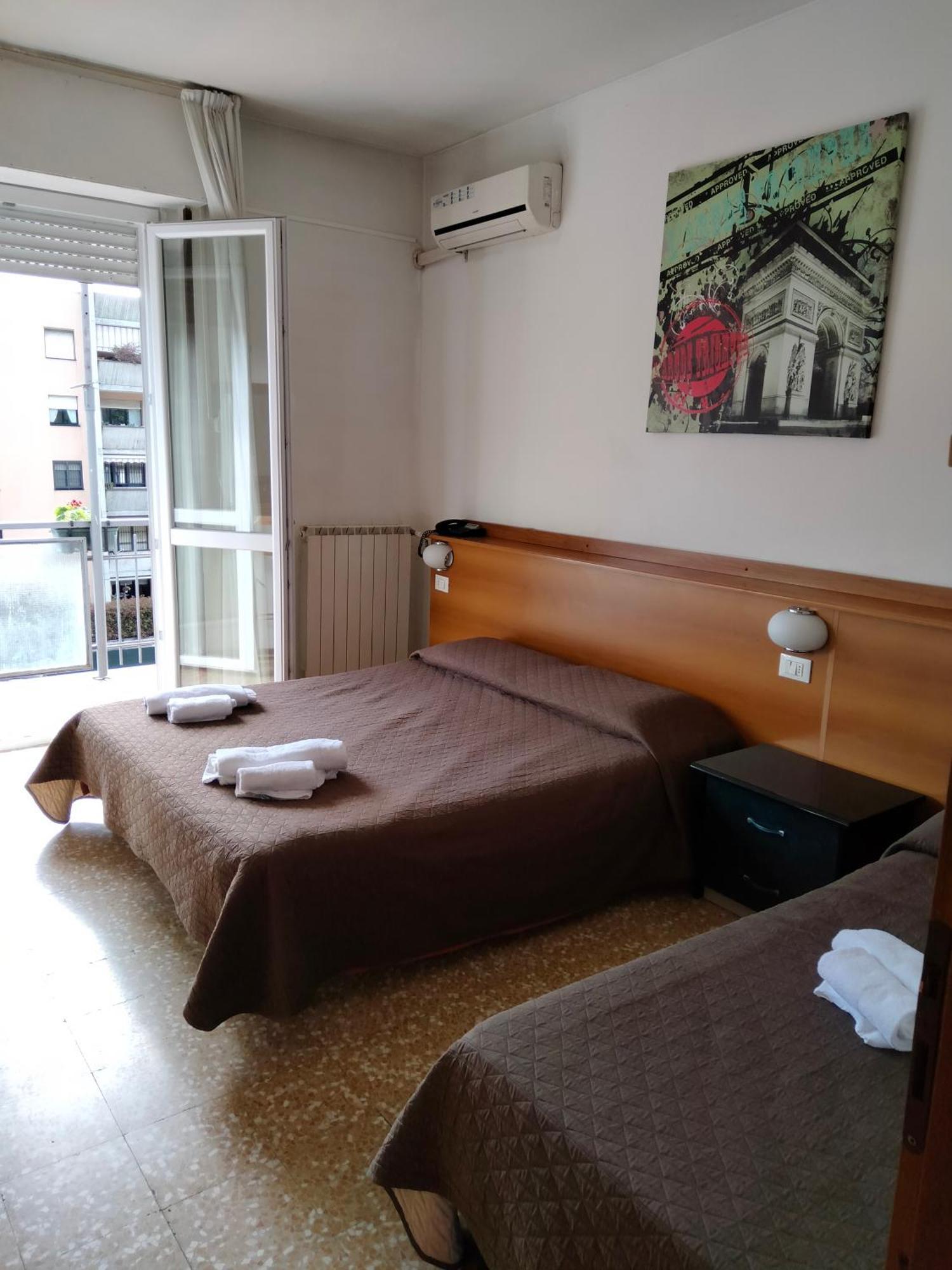 Hotel Lombardia Seveso المظهر الخارجي الصورة