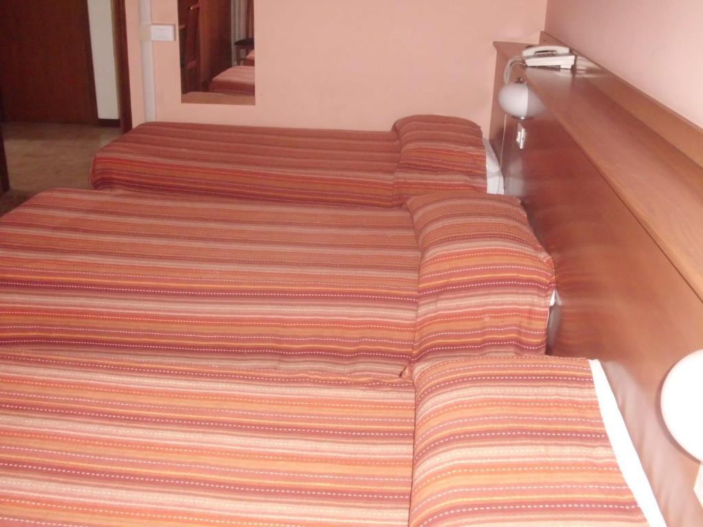 Hotel Lombardia Seveso المظهر الخارجي الصورة