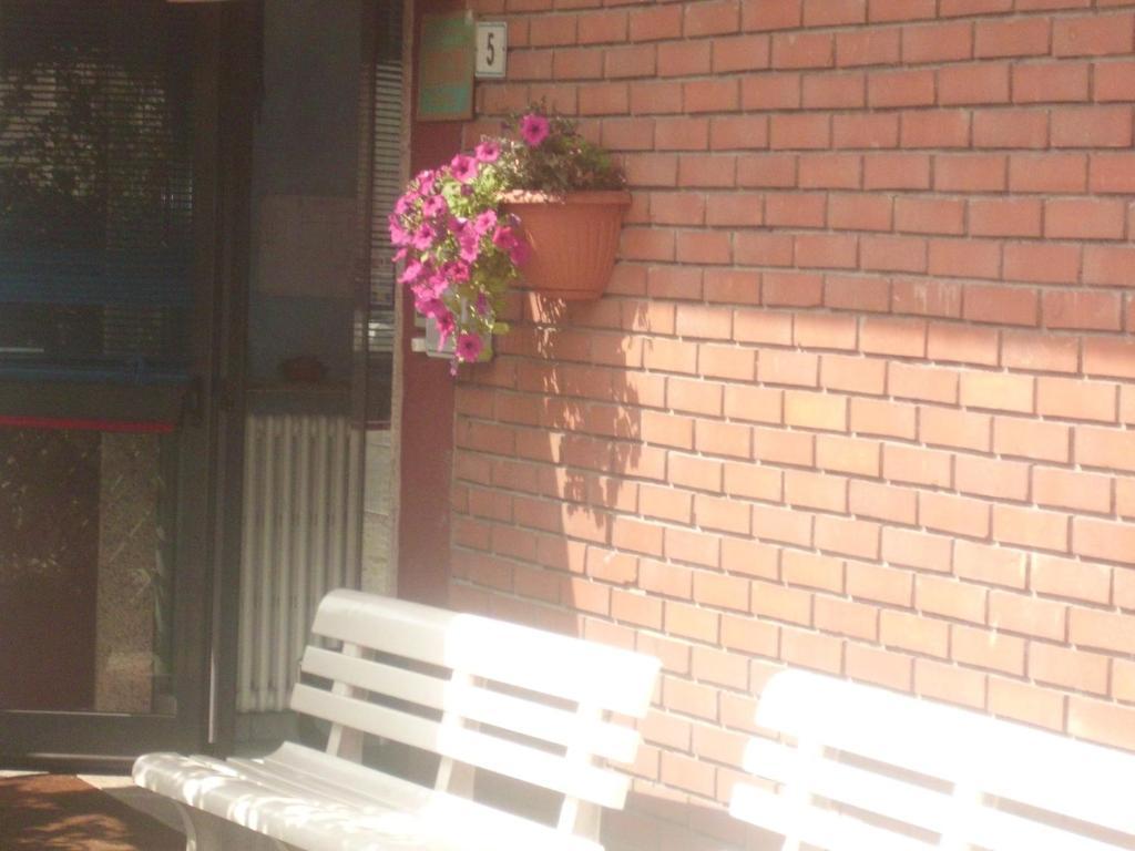 Hotel Lombardia Seveso المظهر الخارجي الصورة