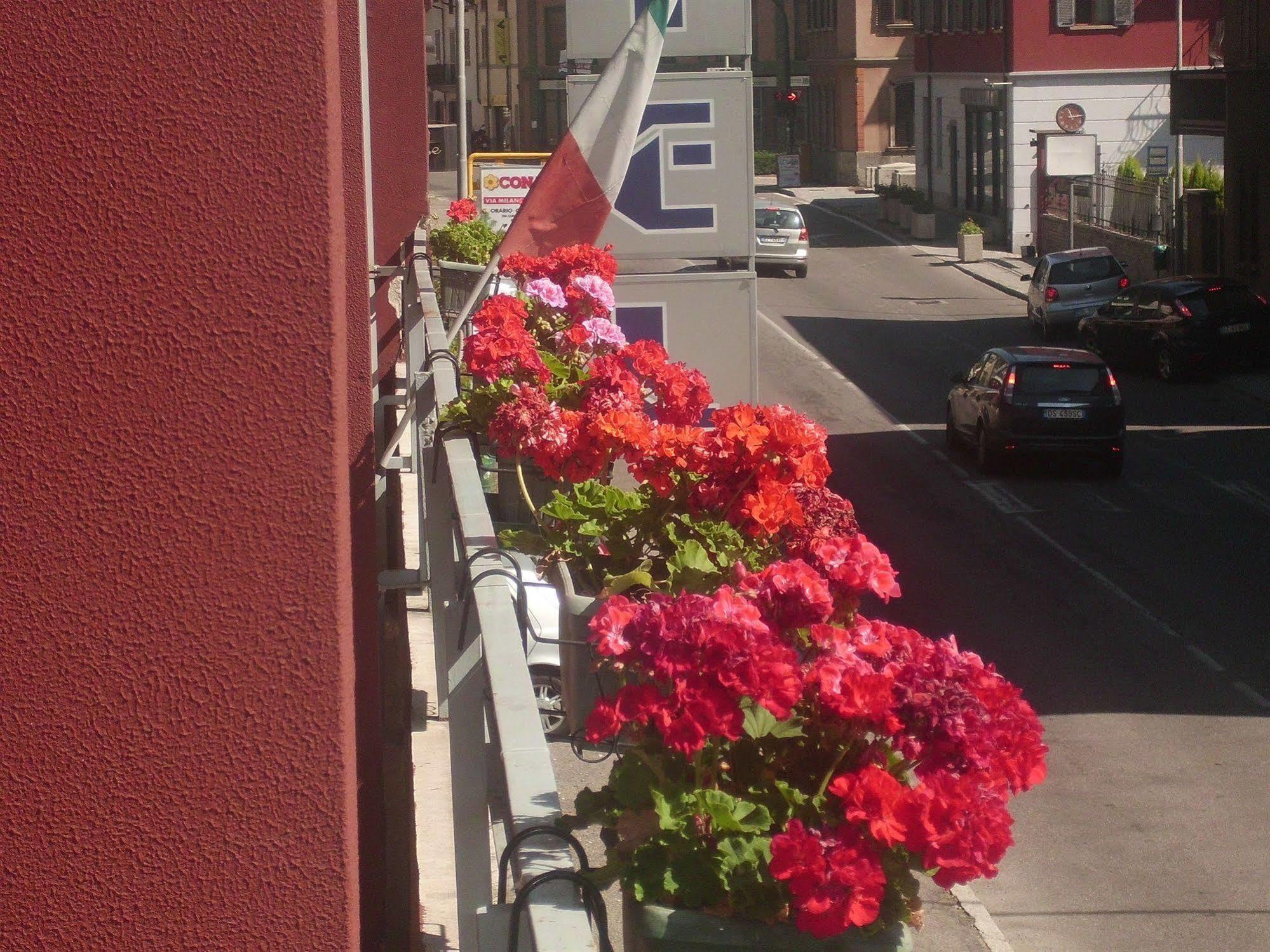 Hotel Lombardia Seveso المظهر الخارجي الصورة